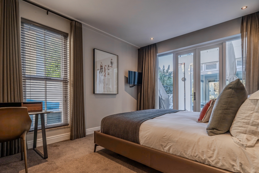 4 Bedroom Property for Sale in Val De Vie Estate Western Cape